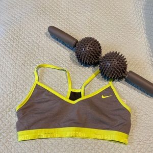 Women’s Nike Sports Bra!